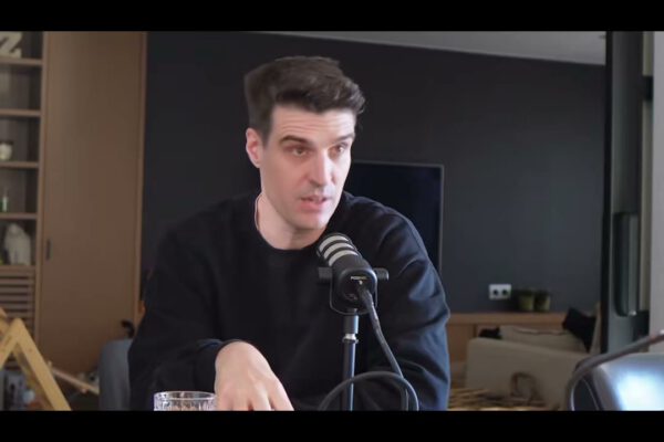 Willyrex revela su inesperada relación con el dinero durante su auge