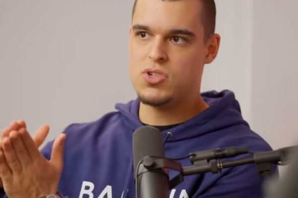 AlphaSniper97: Cómo Gana Cinco Cifras Trabajando 40 Minutos al Día